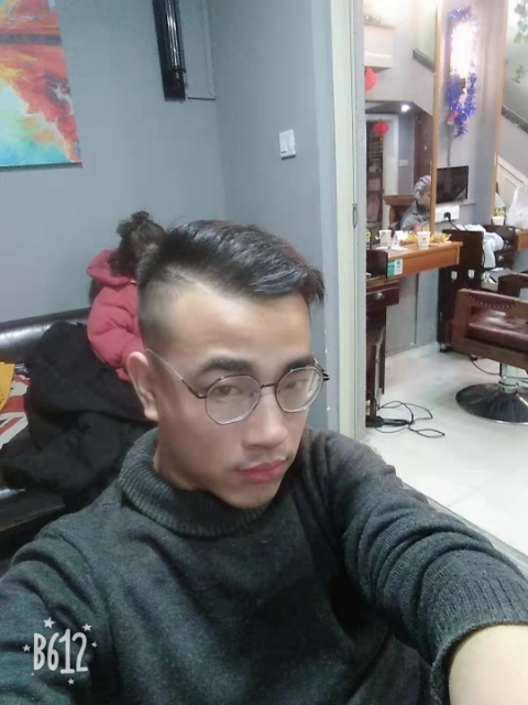 土豆的忧伤的第一张照片--昆明相亲服务中心