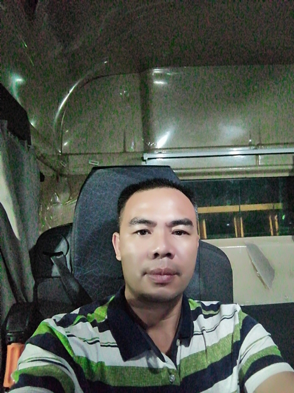 疯一般的爱恋的第一张照片--昆明相亲服务中心