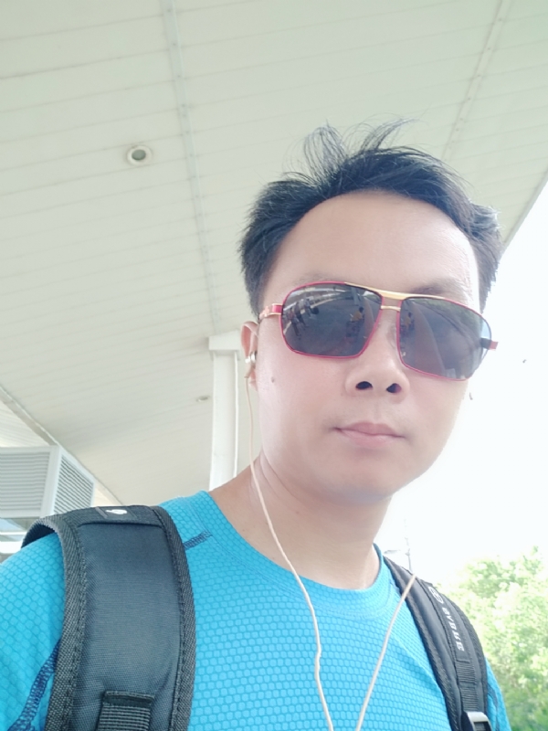 八九不离十的第一张照片--昆明相亲服务中心