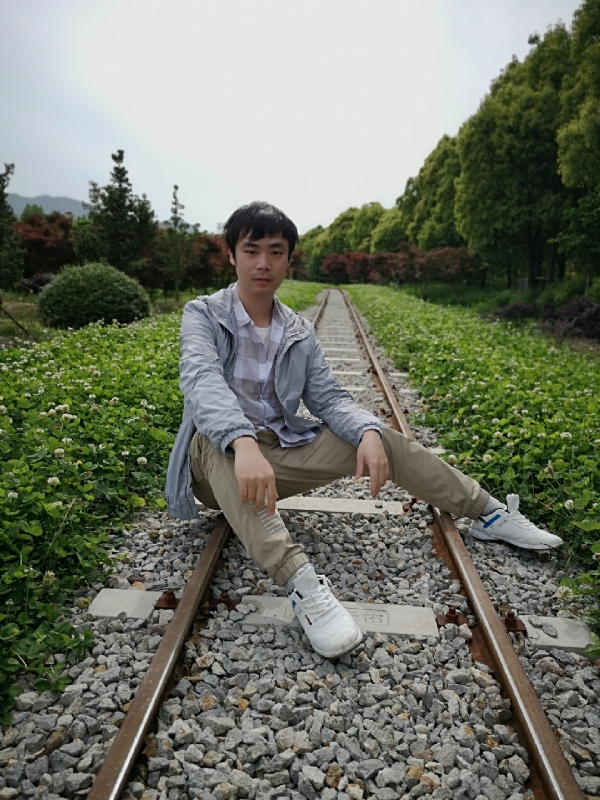 HCL的第一张照片--昆明相亲服务中心