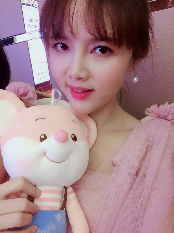 如朱砂的第一张照片--昆明相亲服务中心