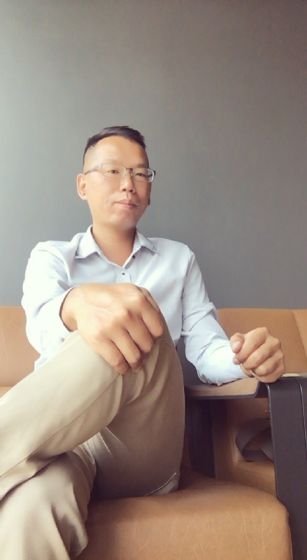 LI的第一张照片--昆明相亲服务中心