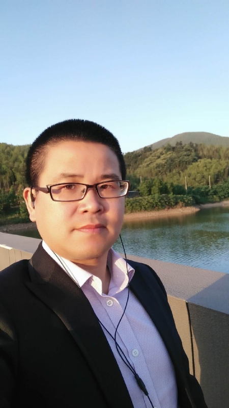 顾律师的第三张照片--昆明相亲服务中心