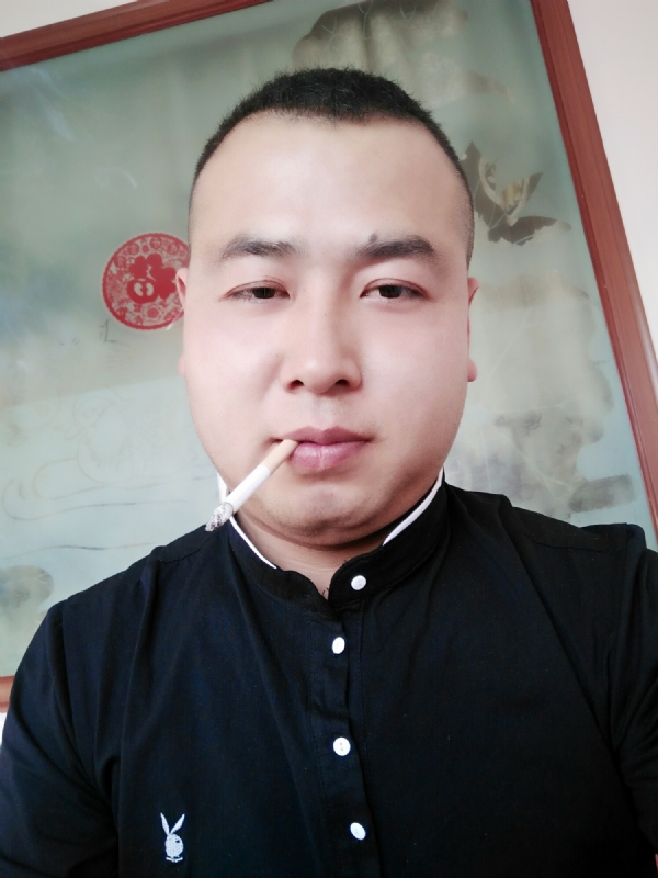 贰爺的第一张照片--昆明相亲服务中心