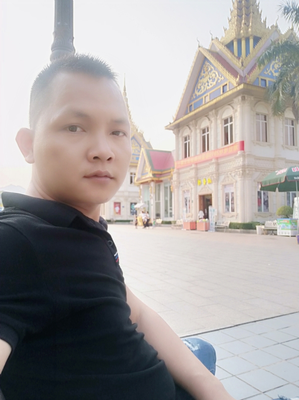 漂泊者的第一张照片--昆明相亲服务中心