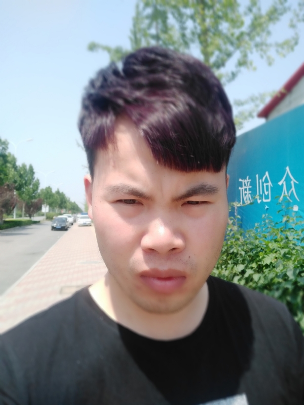 迷迭无情的第一张照片--昆明相亲服务中心