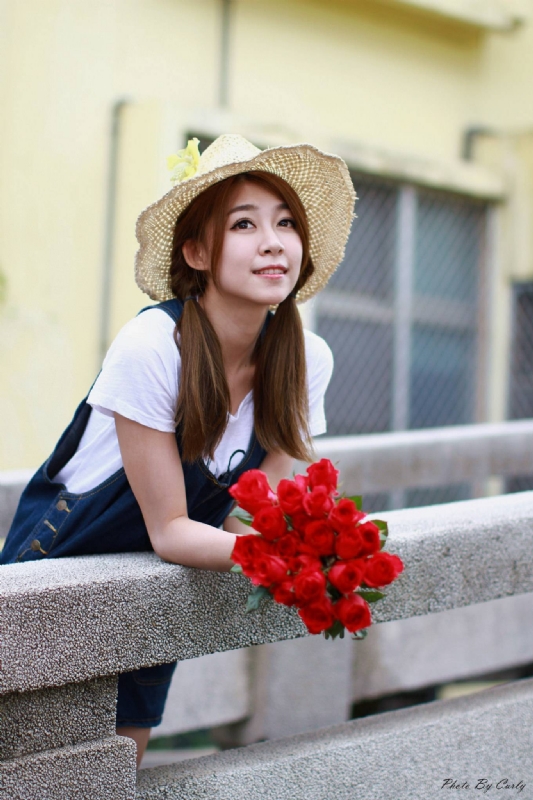 阳光朵朵的第一张照片--昆明相亲服务中心