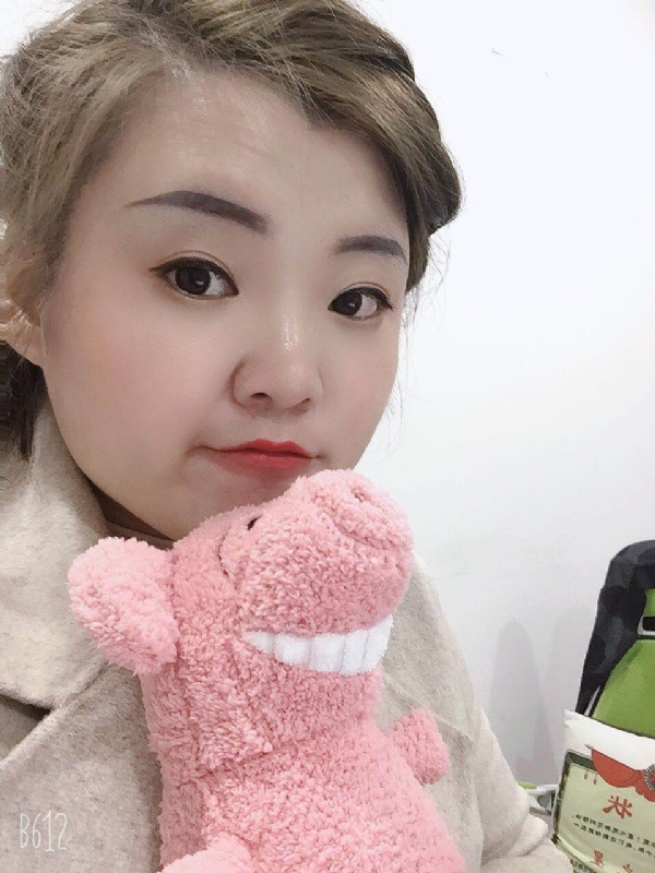 李娜的第一张照片--昆明相亲服务中心