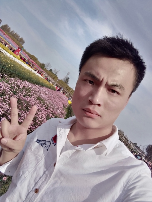 心碎无痕的第二张照片--昆明相亲服务中心