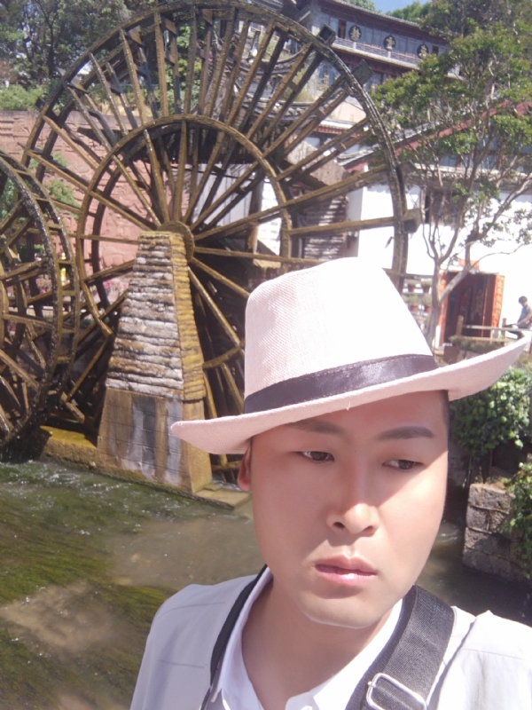 曲靖相亲的第一张照片--昆明相亲服务中心