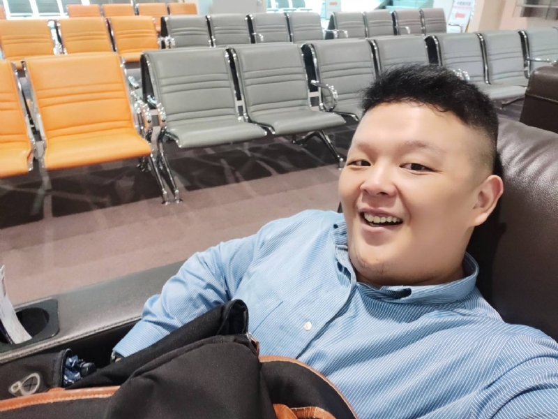 hu的第三张照片--昆明相亲服务中心