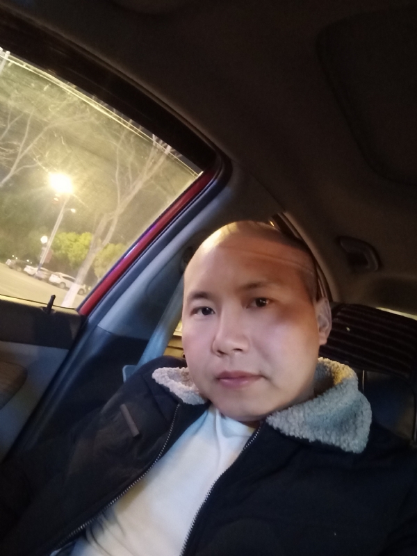 平平淡淡的第二张照片--昆明相亲服务中心