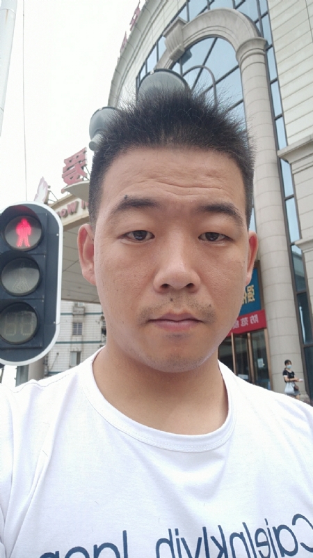 夜空的第一张照片--昆明相亲服务中心