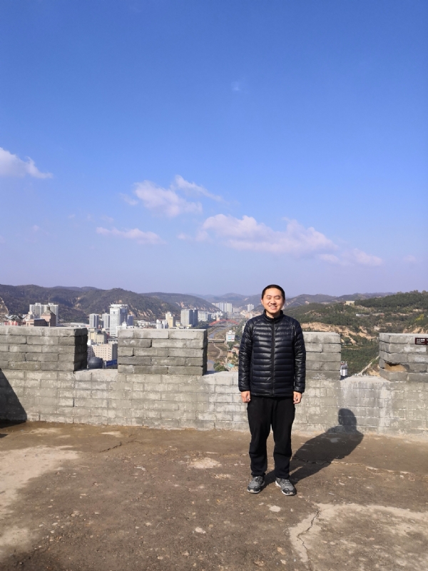 人间不值得的第一张照片--昆明相亲服务中心