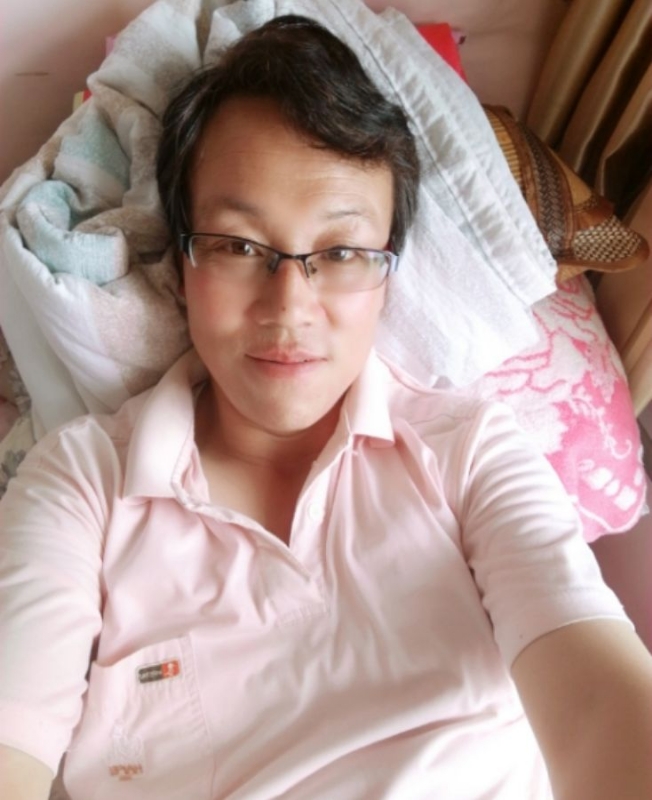 一吻天荒的第一张照片--昆明相亲服务中心