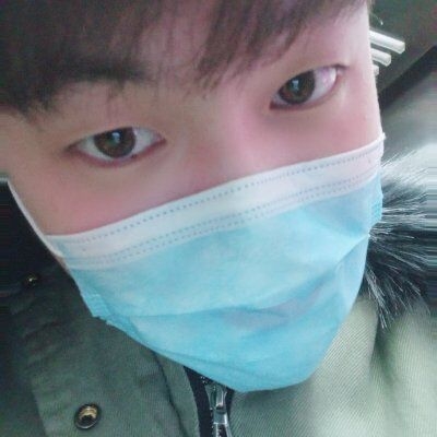 大学生的第一张照片--昆明相亲服务中心