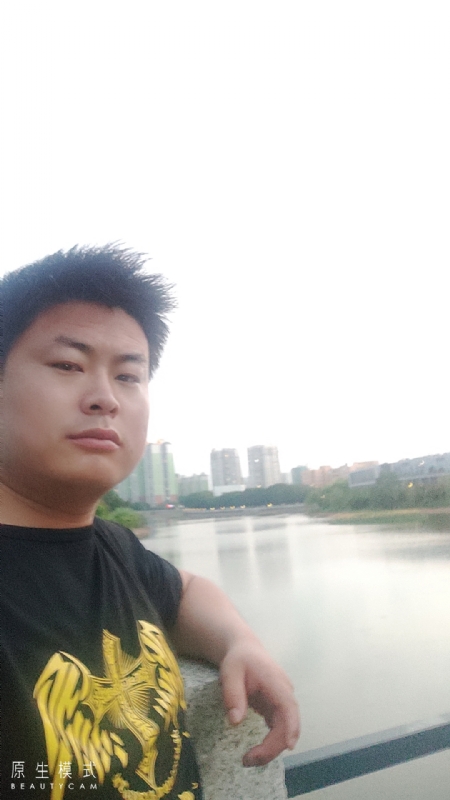 小海的第二张照片--昆明相亲服务中心