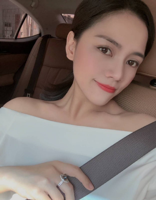 Anna安娜的第一张照片--昆明相亲服务中心