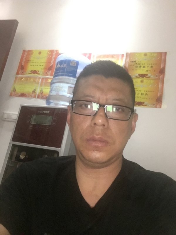 牵手的第一张照片--昆明相亲服务中心