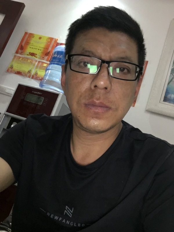 牵手的第三张照片--昆明相亲服务中心