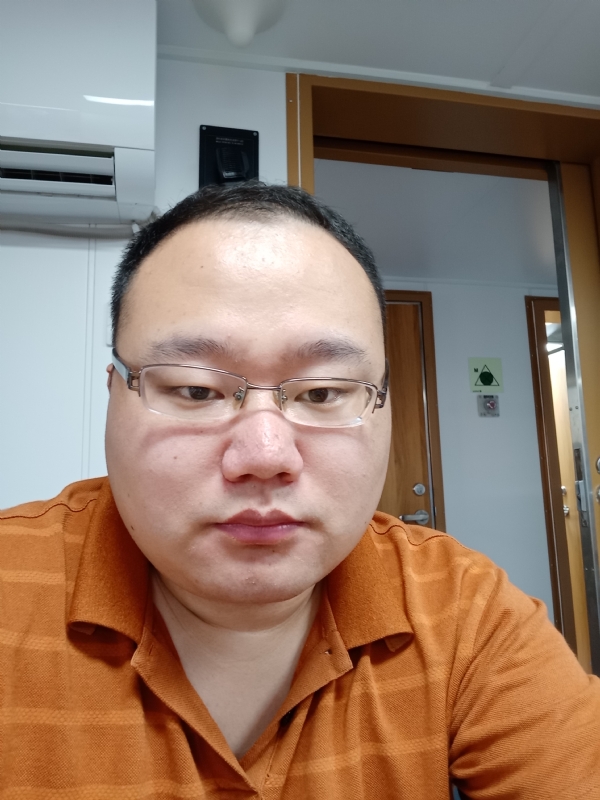 努力爱一次的第一张照片--昆明相亲服务中心