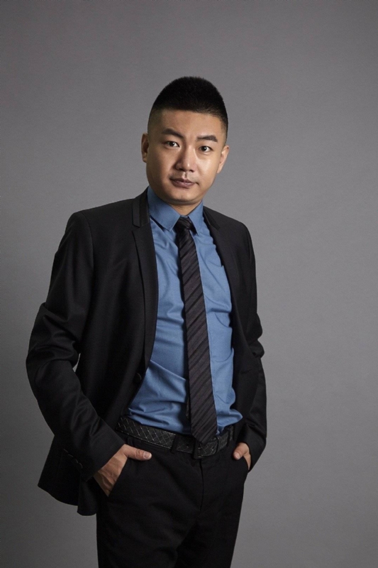 Clark的第一张照片--昆明相亲服务中心