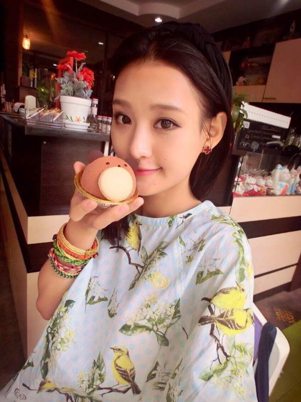 糖糖很优雅的第一张照片--昆明相亲服务中心