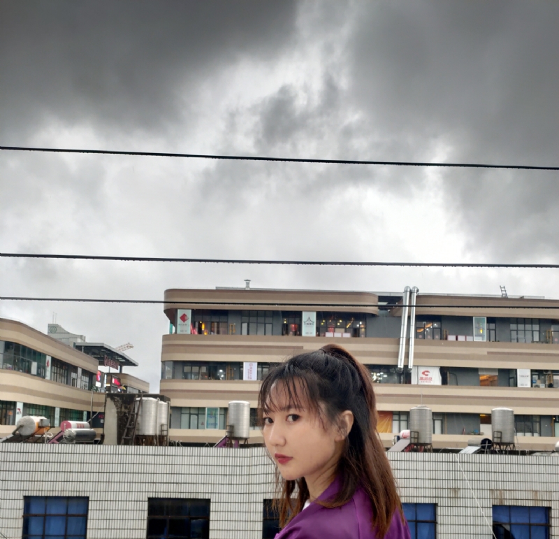 李家小姐的第三张照片--昆明相亲服务中心