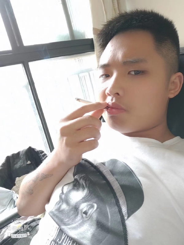 比比曾_的第二张照片--昆明相亲服务中心