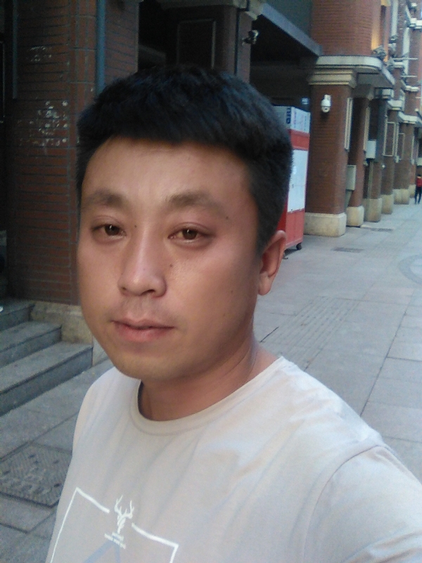 冰冷的心的第一张照片--昆明相亲服务中心