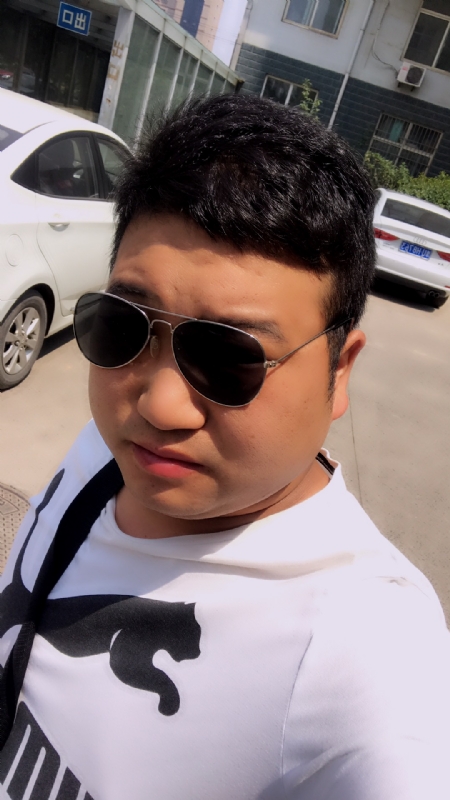 杨志强的第一张照片--昆明相亲服务中心