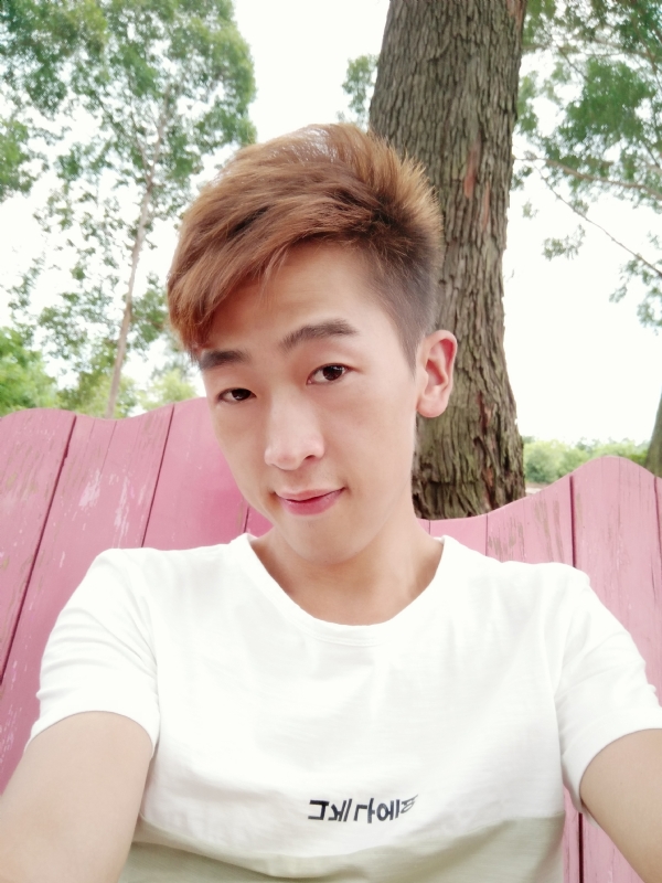 一觉睡到小时候的第二张照片--昆明相亲服务中心