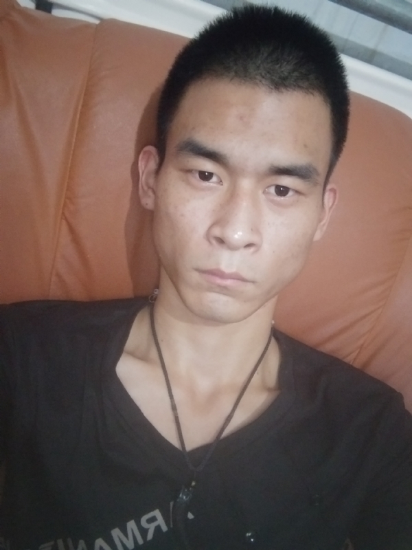 单身狗一枚的第三张照片--昆明相亲服务中心