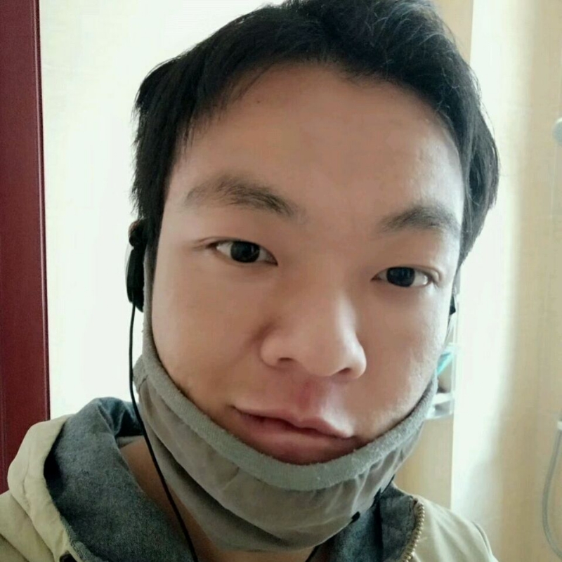 泡沫哭泣的第一张照片--昆明相亲服务中心