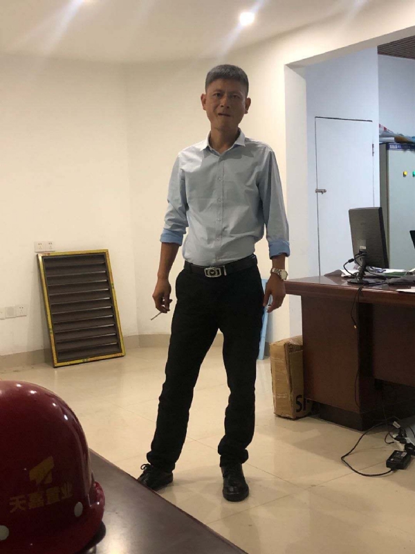 郁闷之中的第一张照片--昆明相亲服务中心