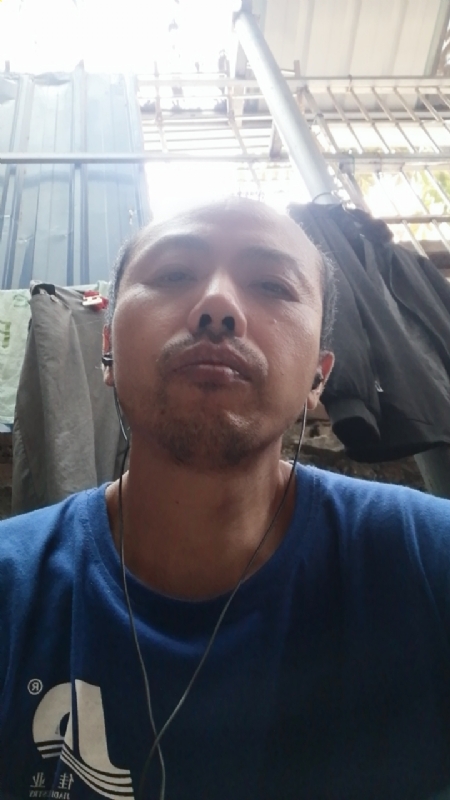 平的第一张照片--昆明相亲服务中心