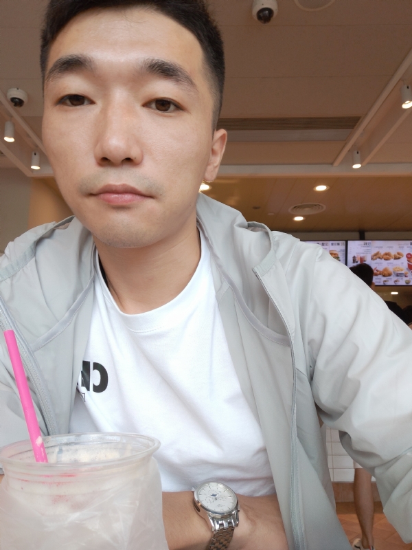 须臾数年的第三张照片--昆明相亲服务中心