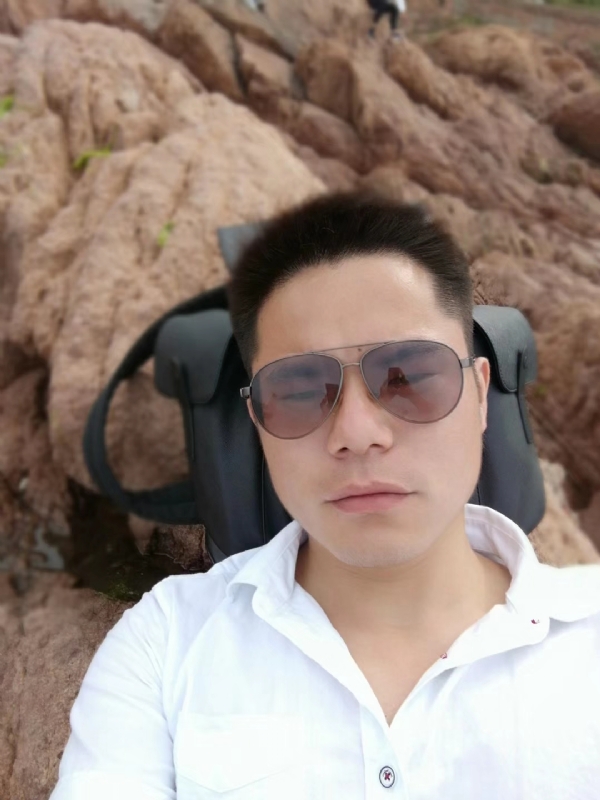 易听的第一张照片--昆明相亲服务中心