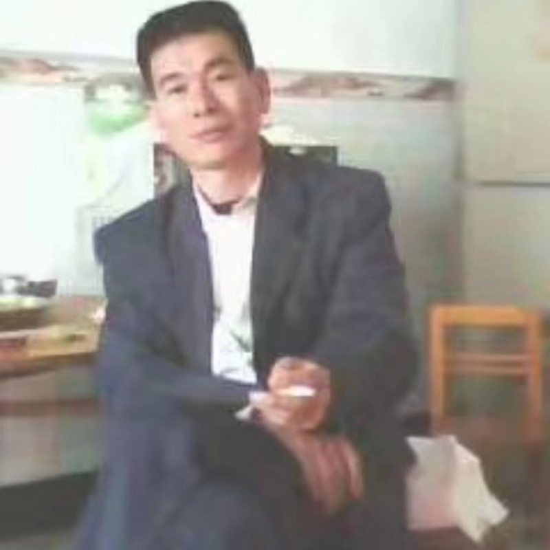 阳光照耀的第一张照片--昆明相亲服务中心