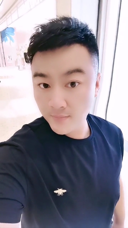 微风徐徐的第二张照片--昆明相亲服务中心