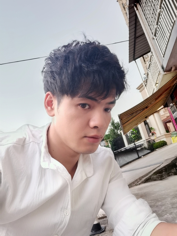 幕后老板的第一张照片--昆明相亲服务中心