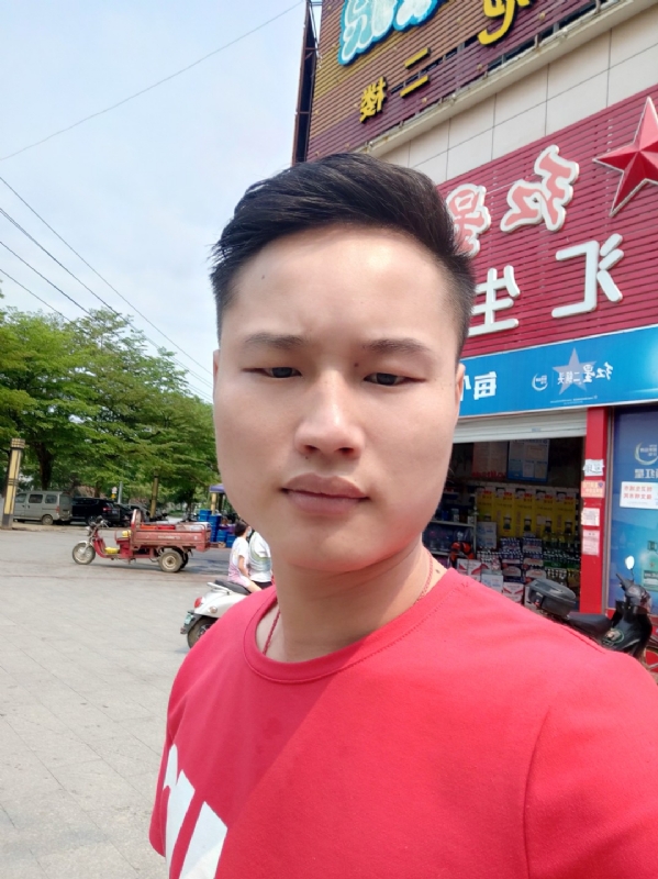 刘振军的第一张照片--昆明相亲服务中心