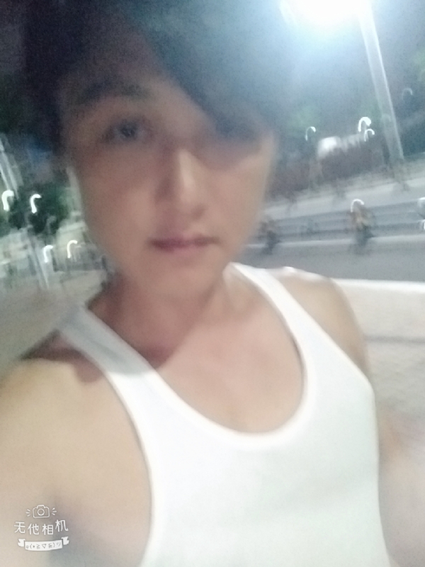 弟弟的第一张照片--昆明相亲服务中心