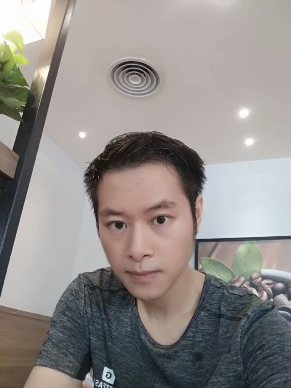 期待缘分的第一张照片--昆明相亲服务中心