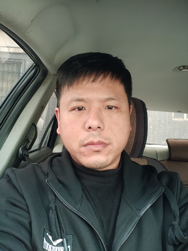 田立城的第一张照片--昆明相亲服务中心