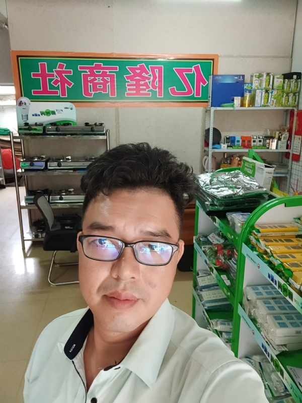 亿隆的第二张照片--昆明相亲服务中心