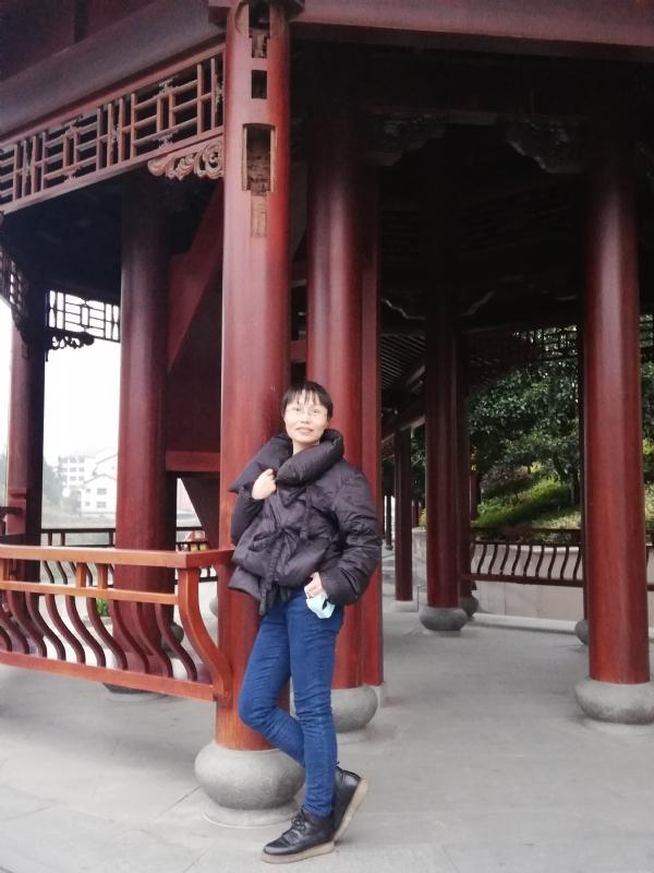 篱落的第一张照片--昆明相亲服务中心