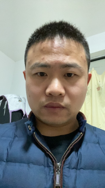 苹果的第一张照片--昆明相亲服务中心