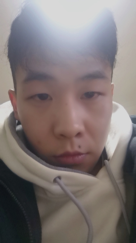 辉会灰的第一张照片--昆明相亲服务中心