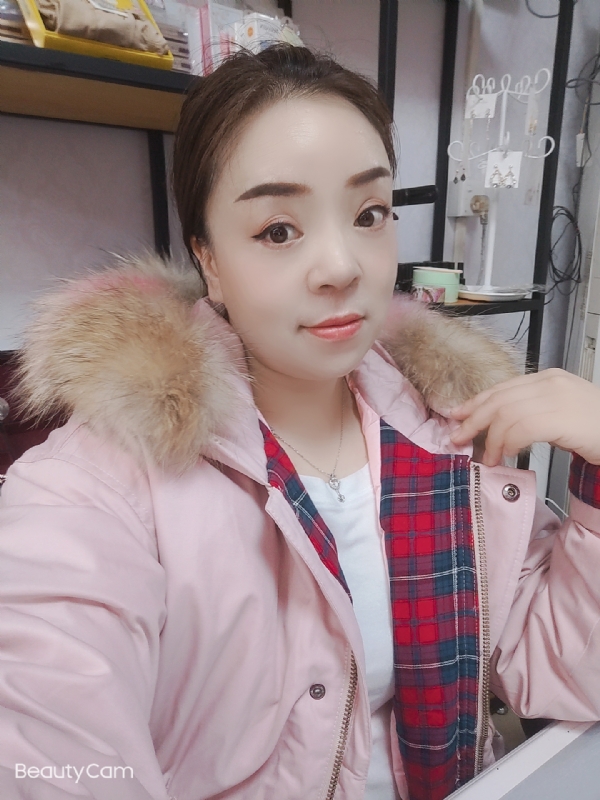 爱雨的第一张照片--昆明相亲服务中心